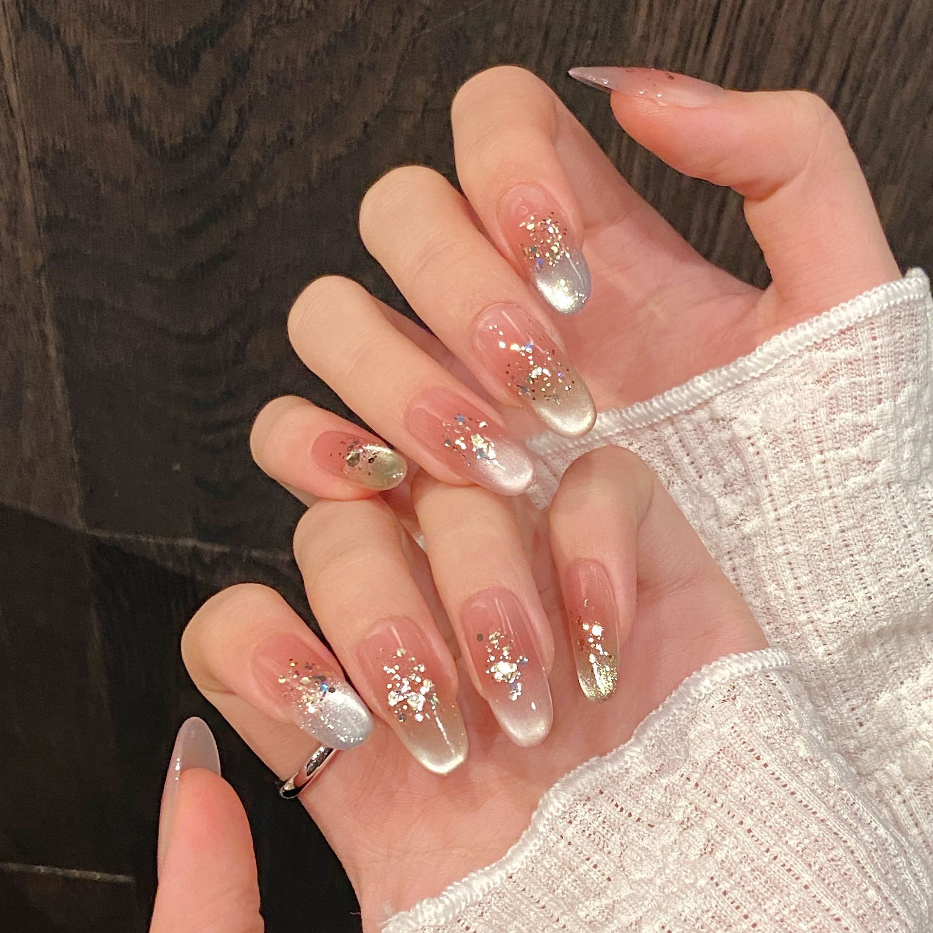 손톱에 수제 프레스 Gillter 디자인의 레인보우 C - Nail Art Full Design 리뷰 및 가격